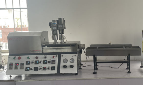 खरीदें 70rpm माइक्रो ट्विन स्क्रू लेबोरेटरी मिक्सिंग एक्सट्रूडर online manufacture